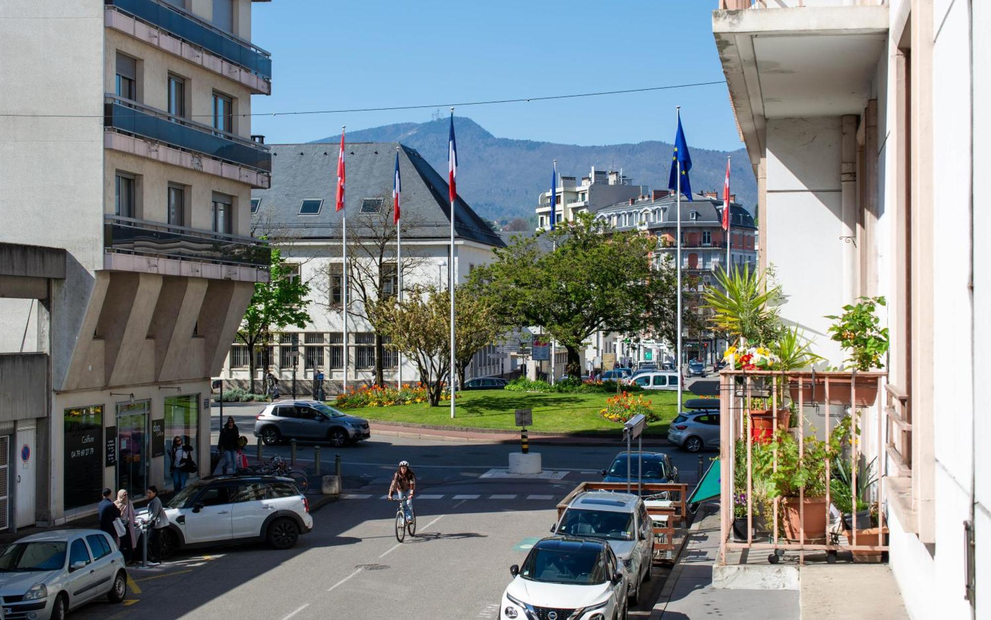 Appartement T3 Gare De Chambery Centre Ville Екстер'єр фото